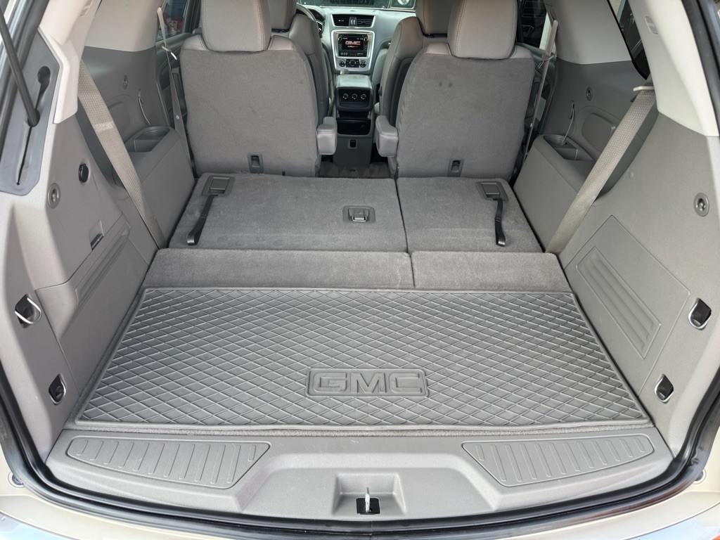2016 GMC Acadia Image 12
