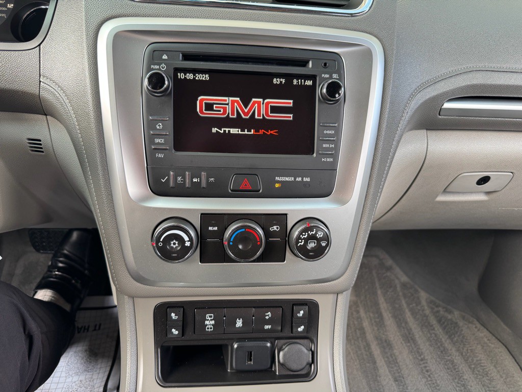 2016 GMC Acadia Image 15