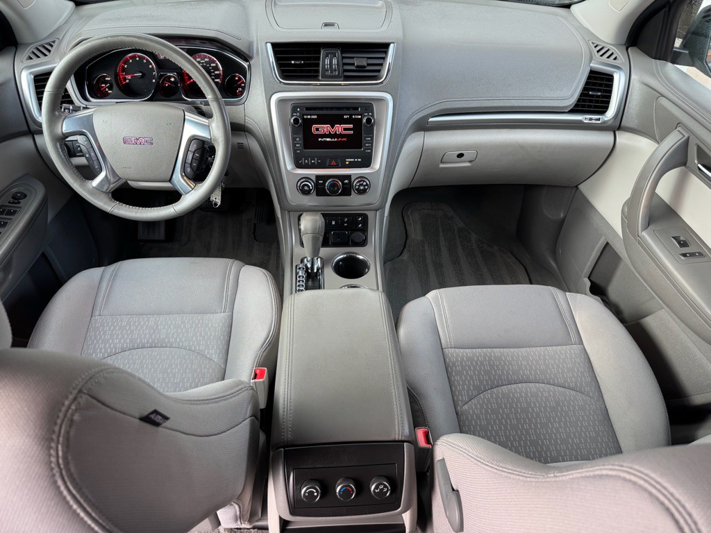 2016 GMC Acadia Image 16