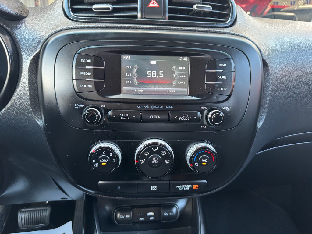 2016 Kia Soul Image 14