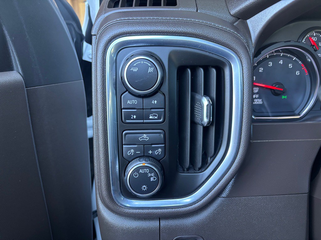 2019 Chevrolet Silverado 1500 Image 16