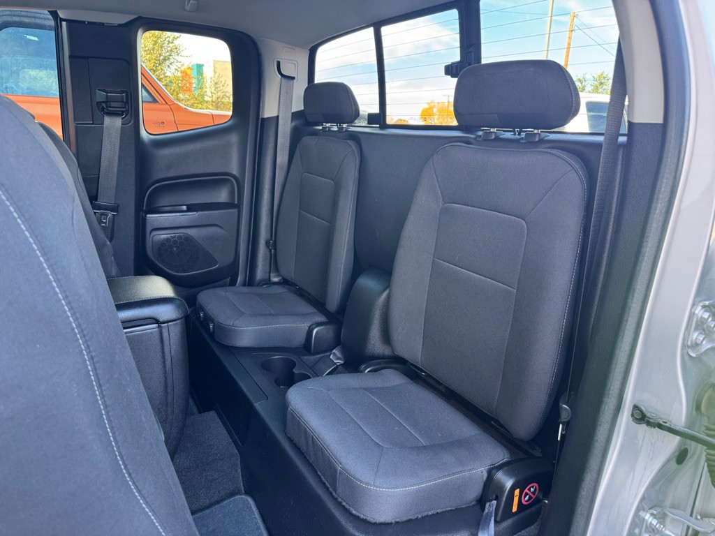 2016 GMC Canyon Image 11