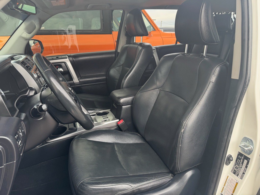 2017 Toyota 4Runner Image 10