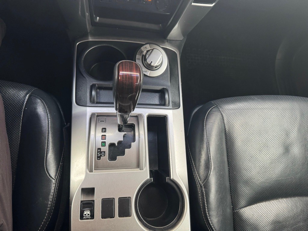 2017 Toyota 4Runner Image 17