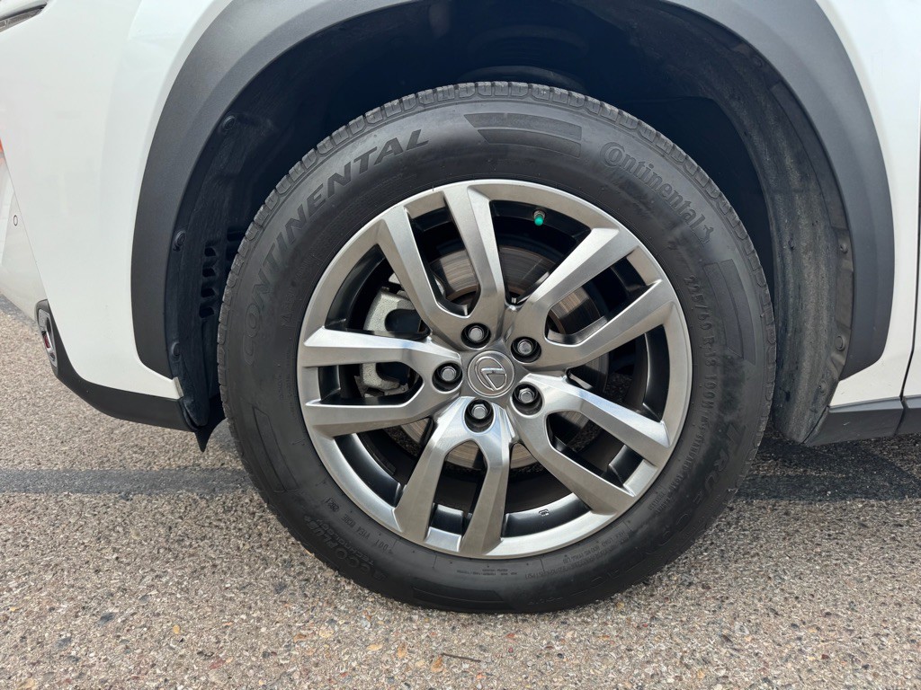 2016 Lexus NX Image 20