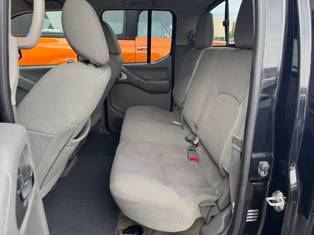 2018 Nissan Frontier Image 15