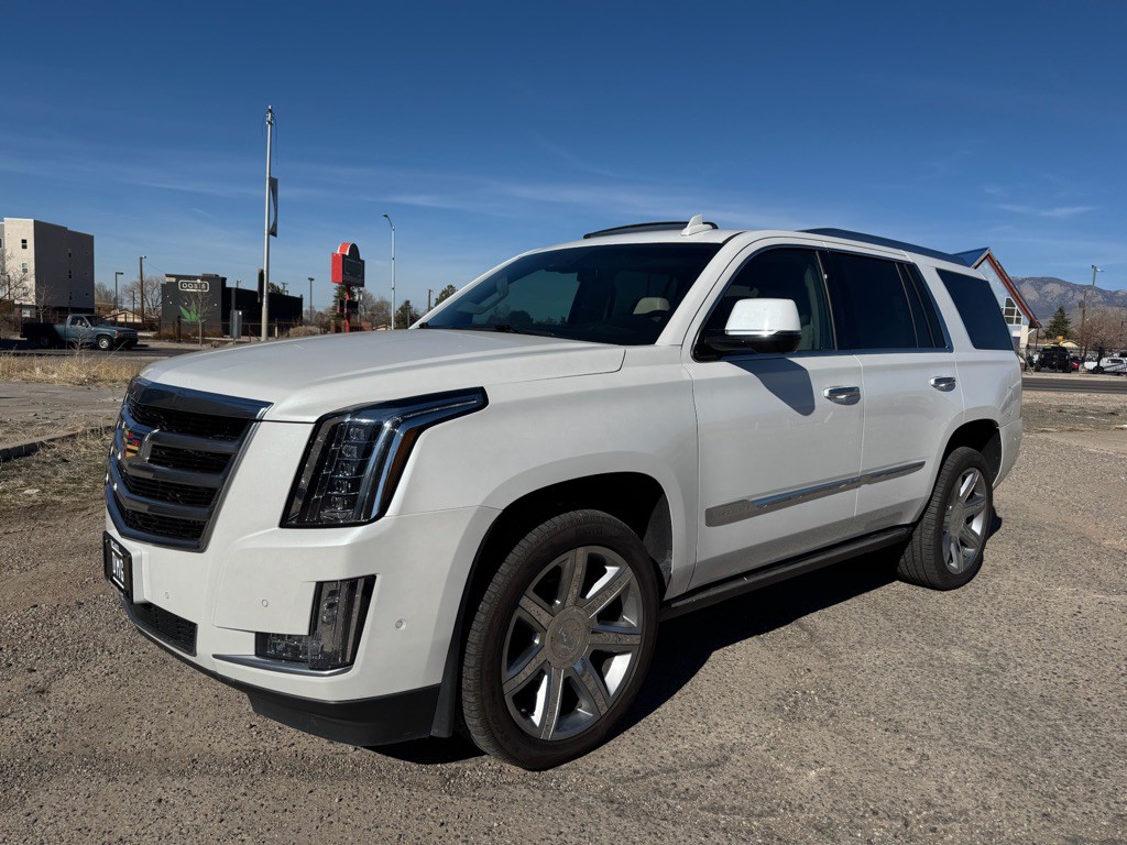 2017 Cadillac Escalade Image 5