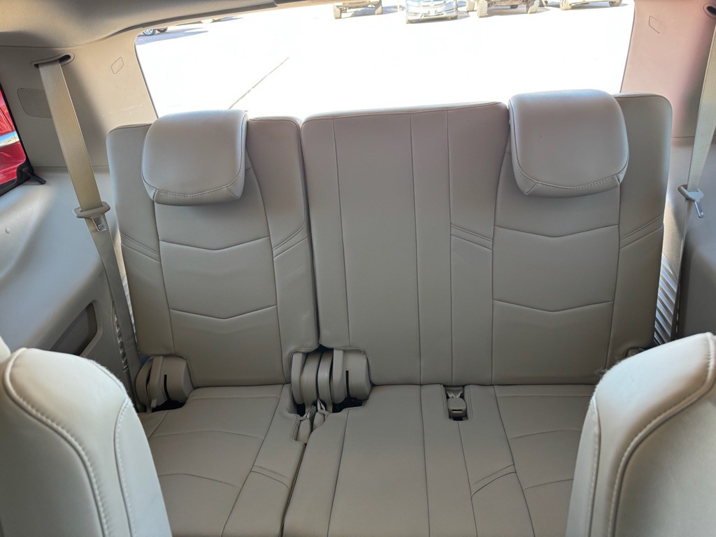 2017 Cadillac Escalade Image 12