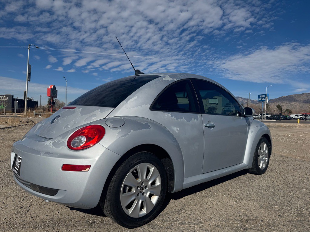 2009 Volkswagen Beetle Image 3