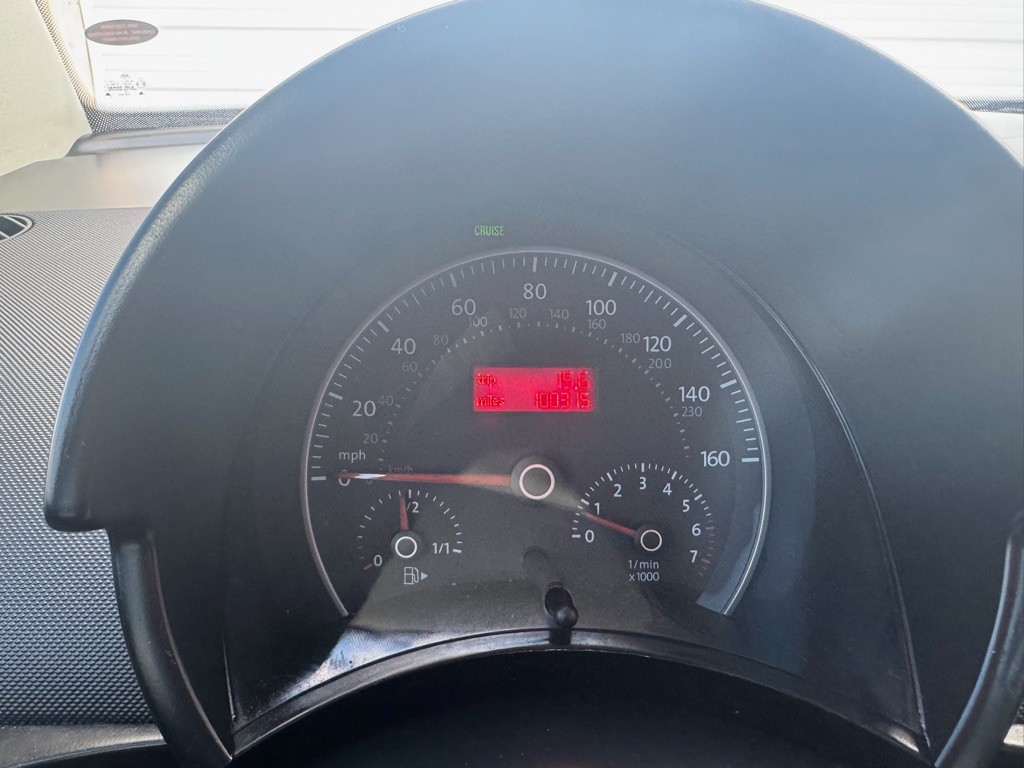 2009 Volkswagen Beetle Image 12