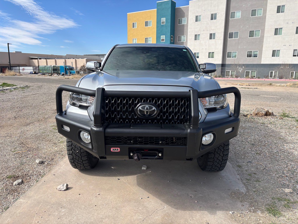 2018 Toyota Tacoma Image 4
