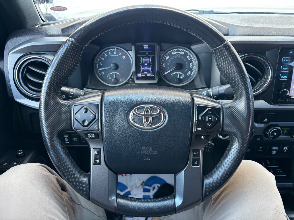 2018 Toyota Tacoma Image 14