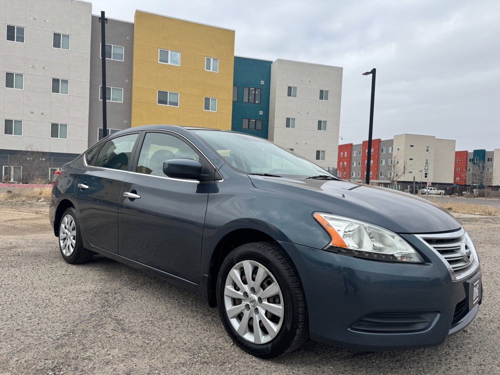 2014 Nissan Sentra Image 1