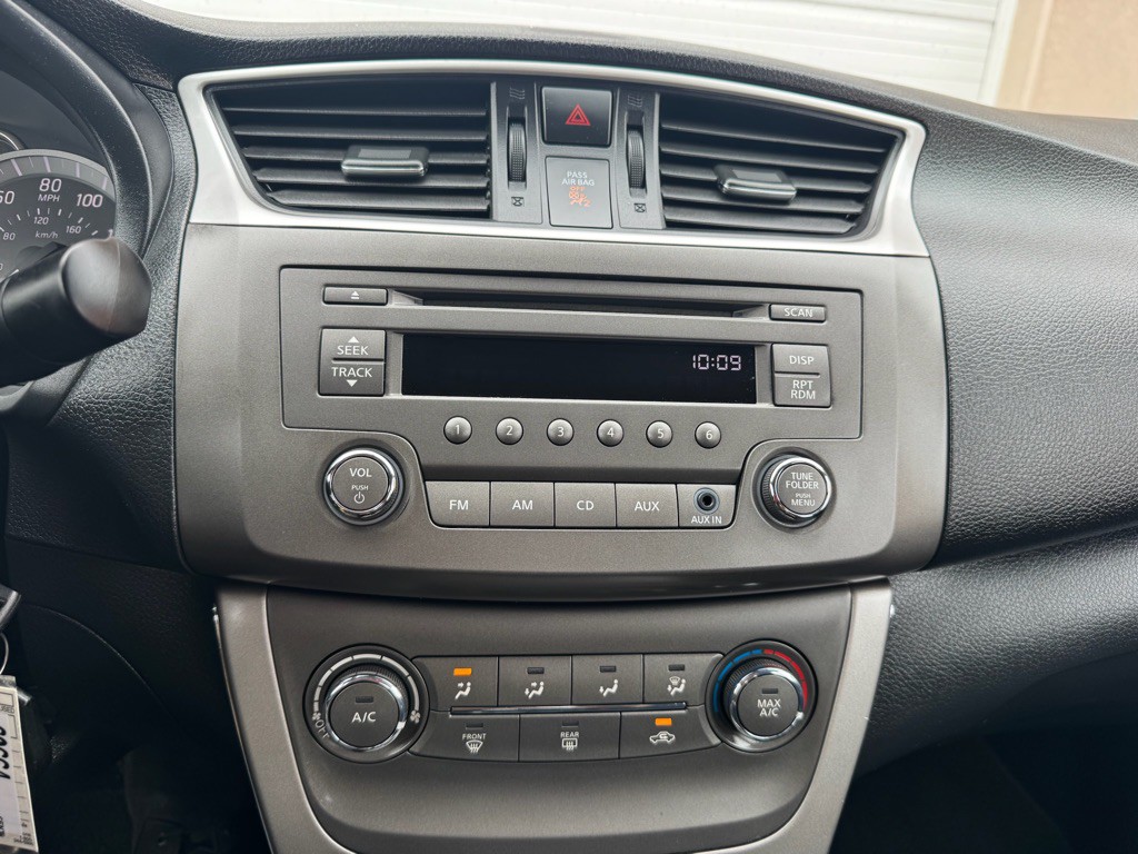 2014 Nissan Sentra Image 14