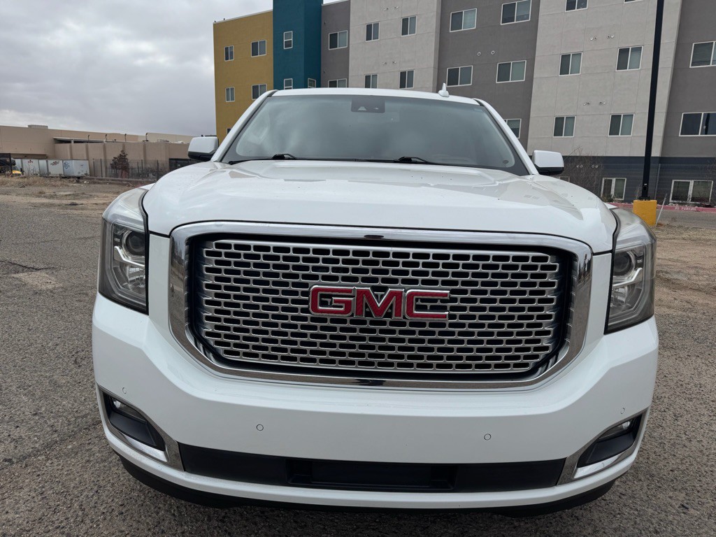 2017 GMC Yukon Image 4