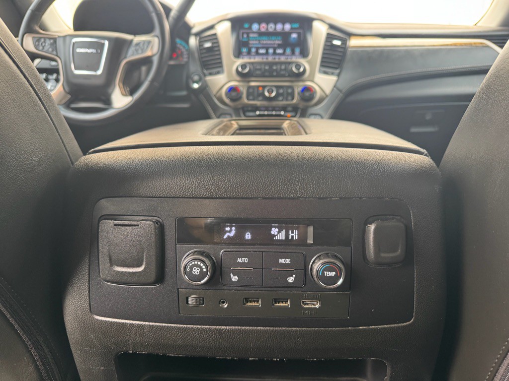 2017 GMC Yukon Image 16