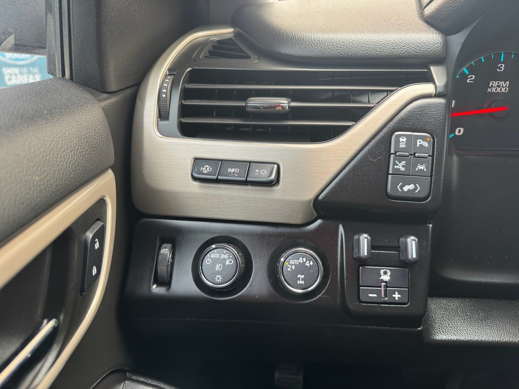 2017 GMC Yukon Image 18