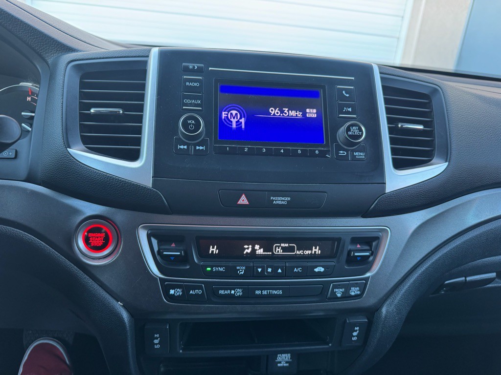 2017 Honda Ridgeline Image 14