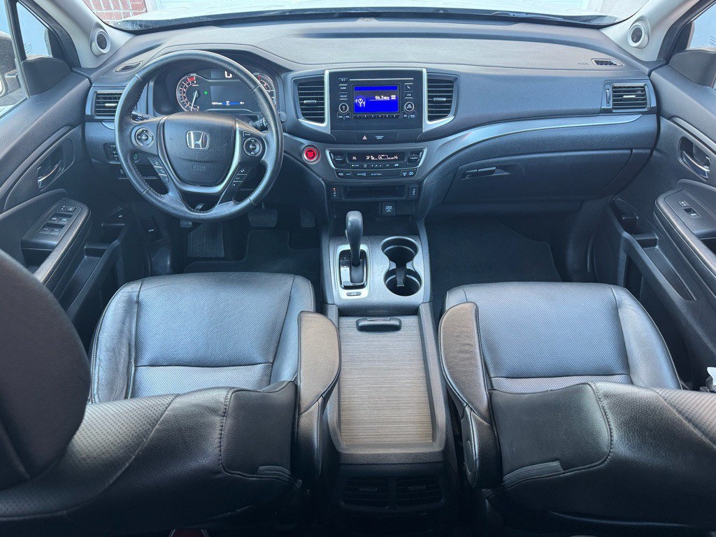 2017 Honda Ridgeline Image 15