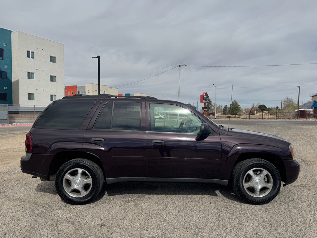 2008 Chevrolet Trailblazer Image 2