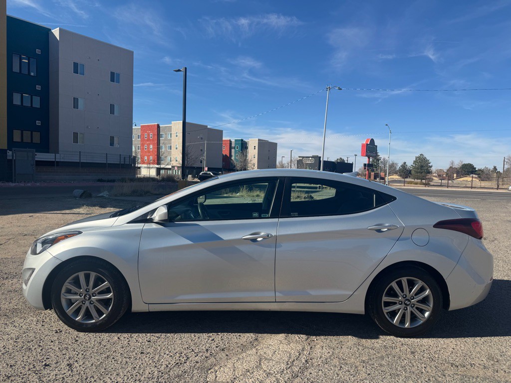 2016 Hyundai Elantra Image 6