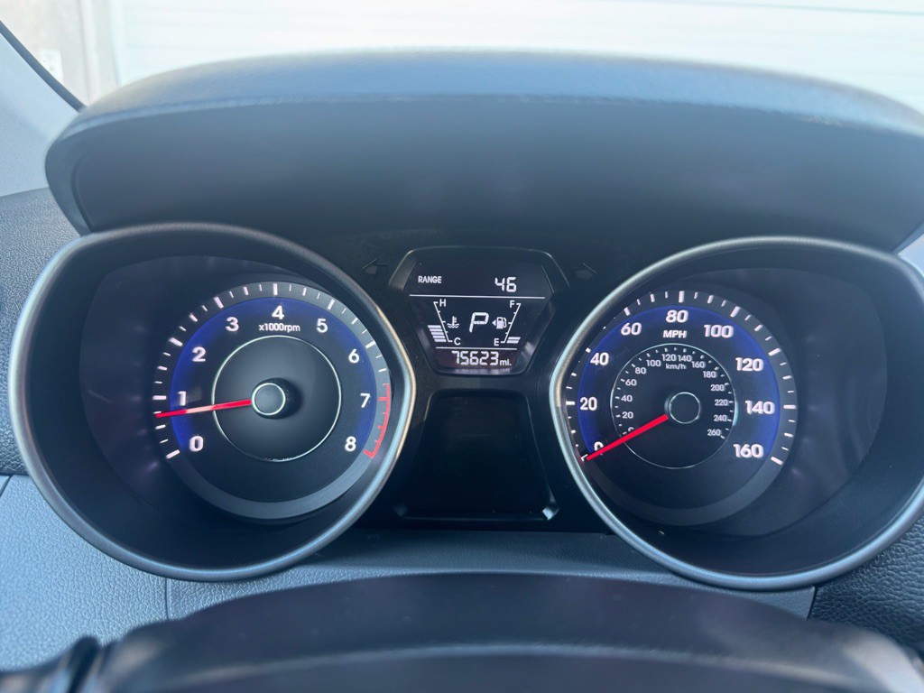 2016 Hyundai Elantra Image 13