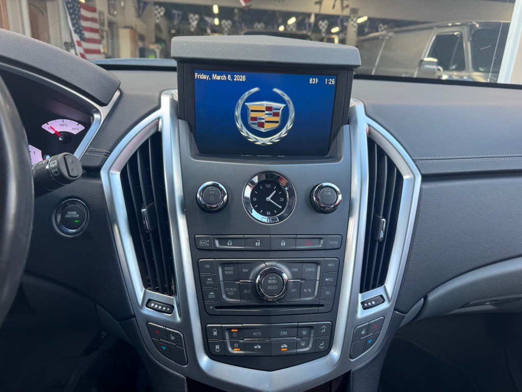 2010 Cadillac SRX Image 14