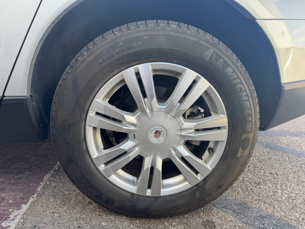 2010 Cadillac SRX Image 17