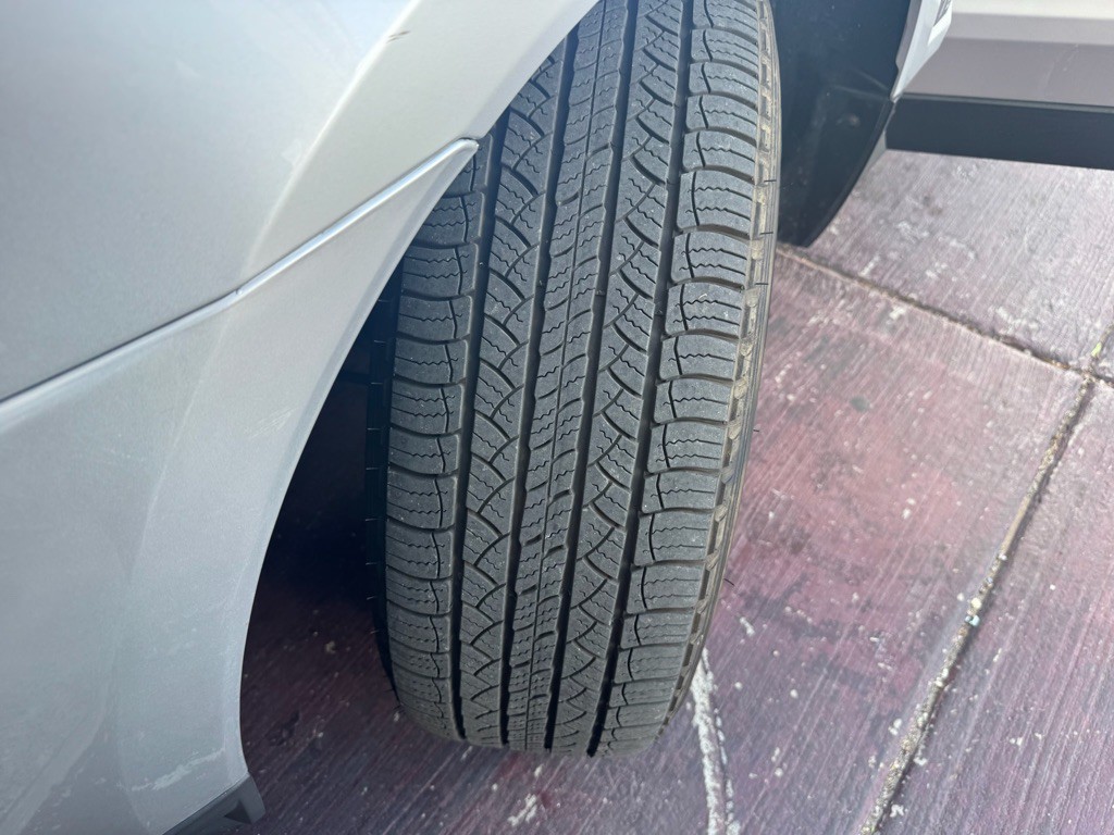 2010 Cadillac SRX Image 18