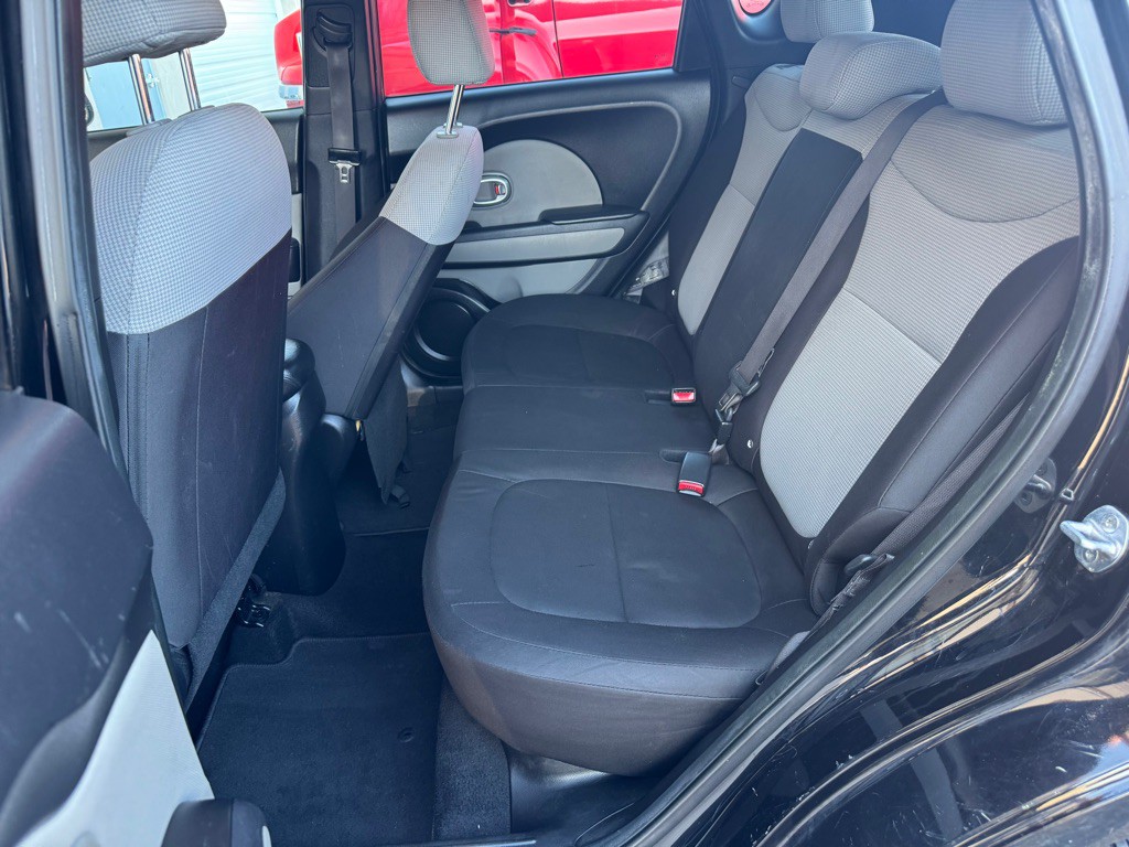 2016 Kia Soul Image 31