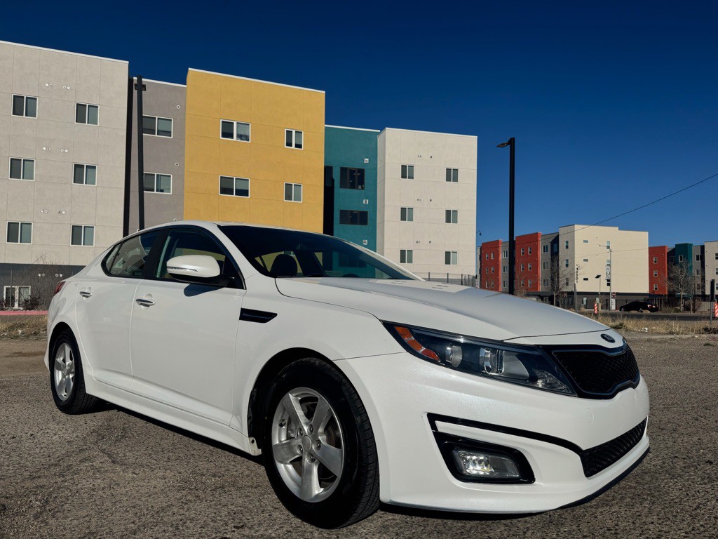 2015 Kia Optima Image 1