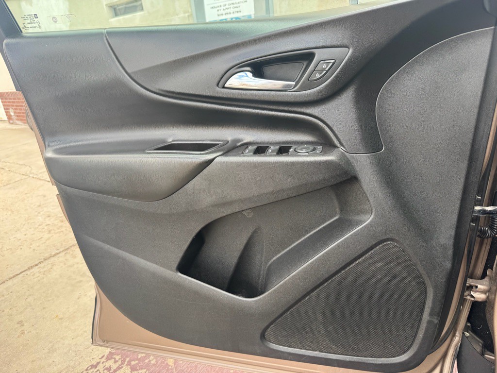 2018 Chevrolet Equinox Image 16