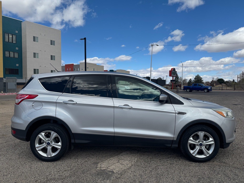 2015 Ford Escape Image 2