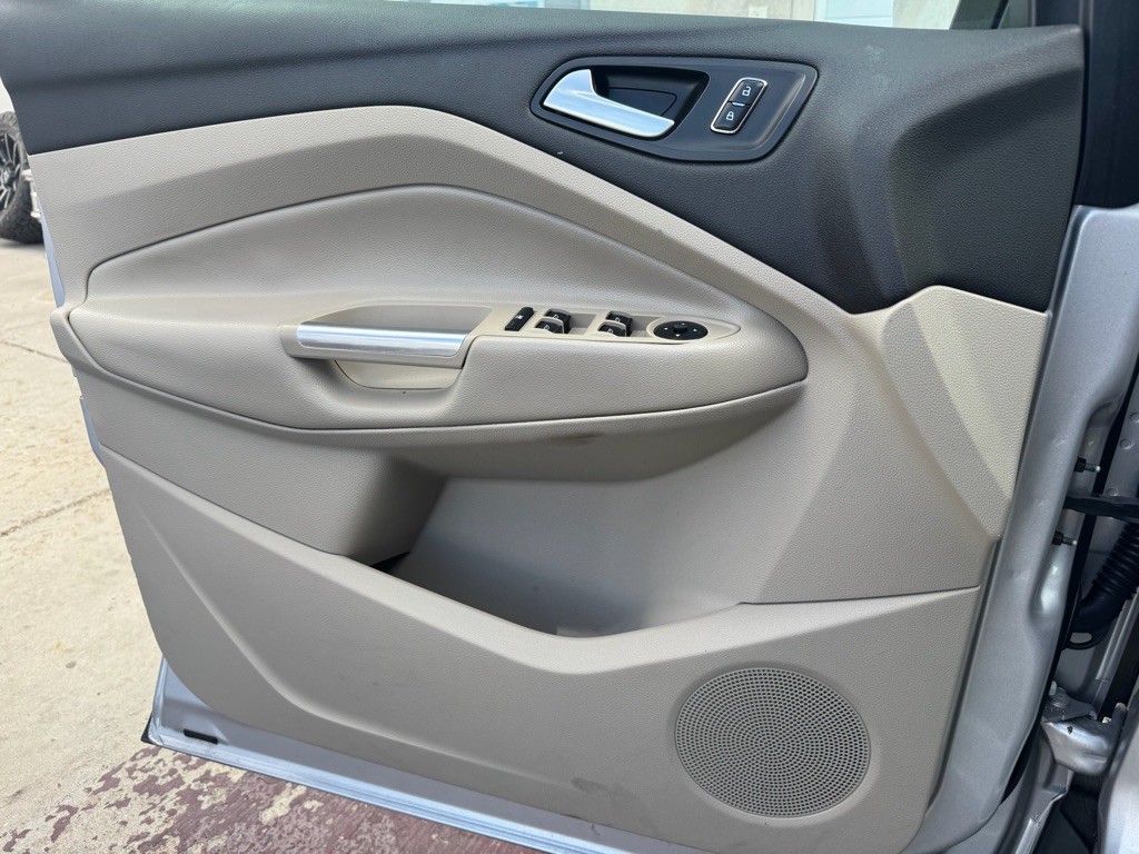 2015 Ford Escape Image 17