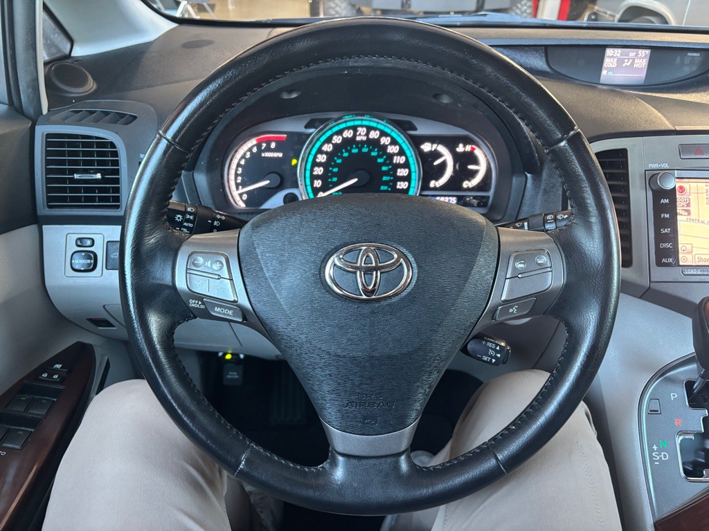 2009 Toyota Venza Image 14