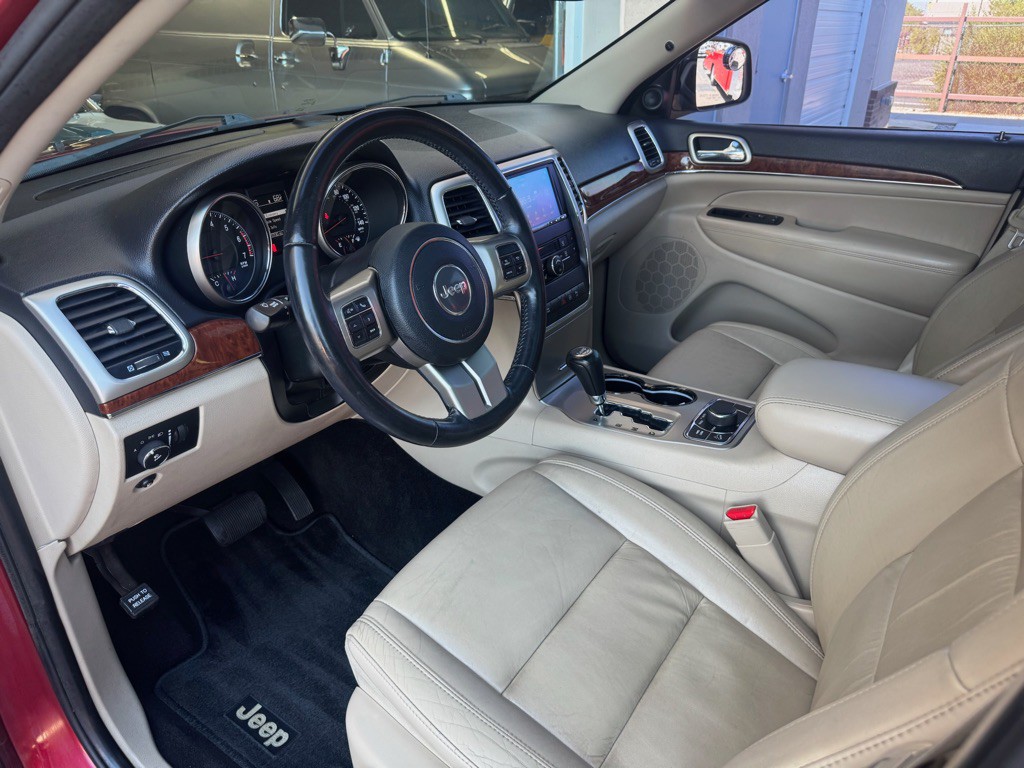 2012 Jeep Grand Cherokee Image 9