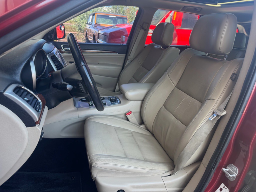 2012 Jeep Grand Cherokee Image 10
