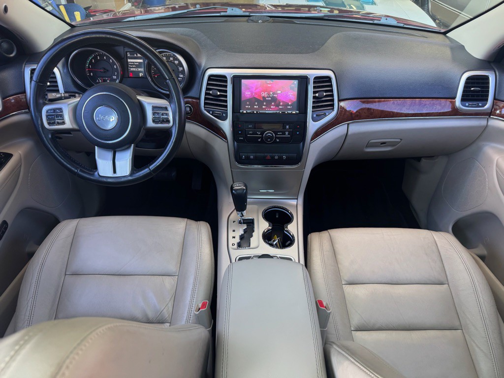 2012 Jeep Grand Cherokee Image 15