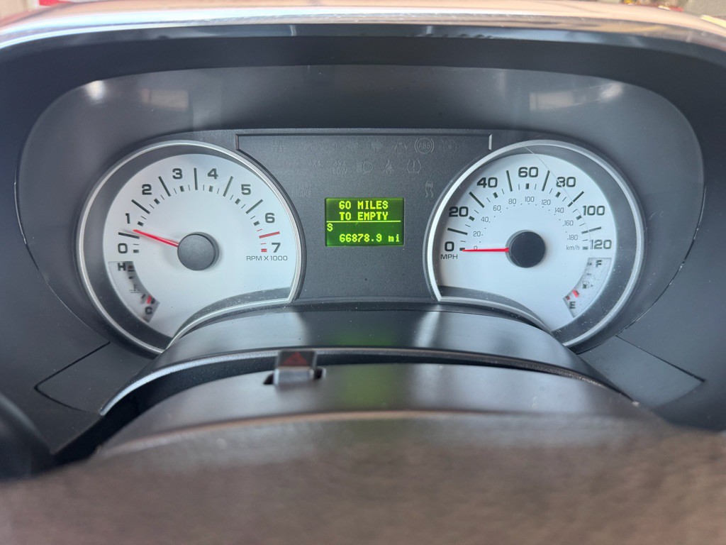 2010 Ford Explorer Image 12