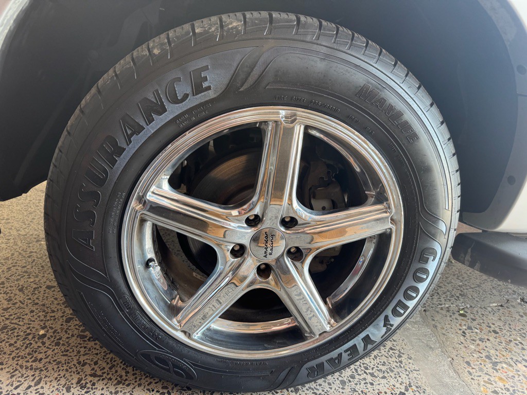 2010 Ford Explorer Image 16