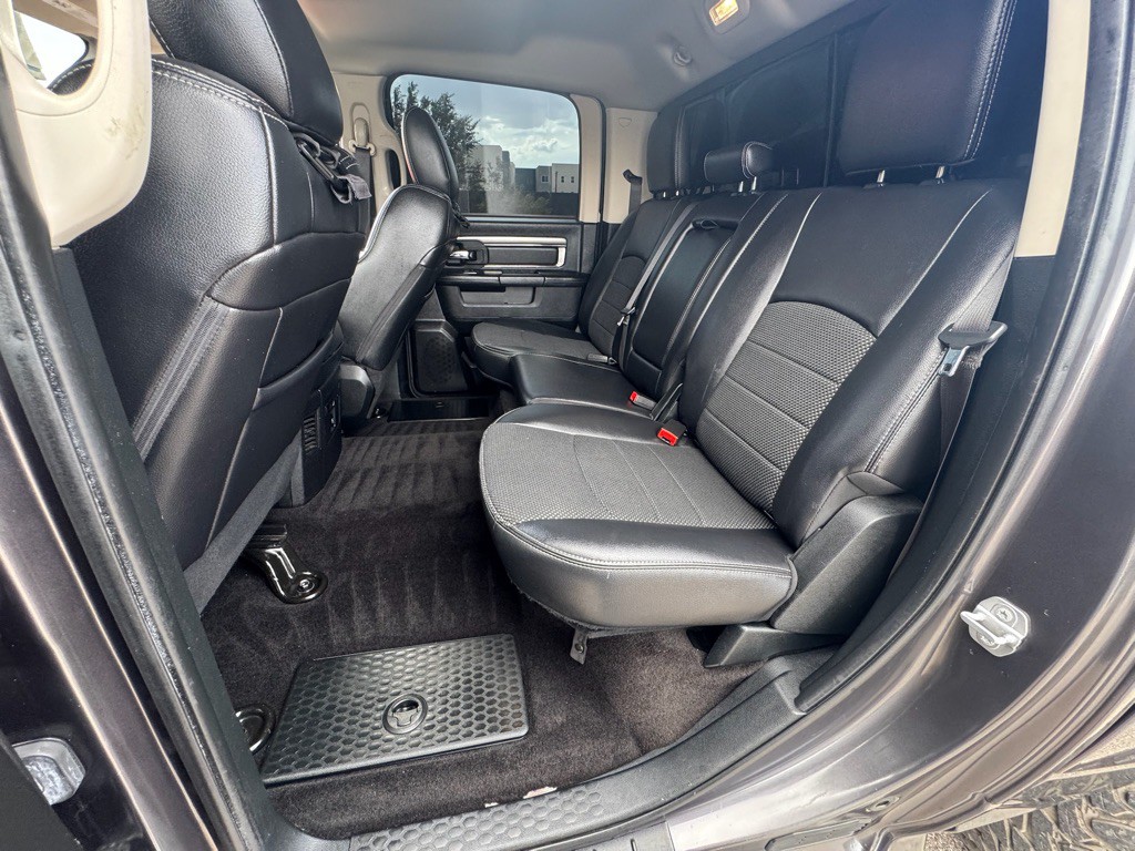 2017 RAM 1500 Image 11