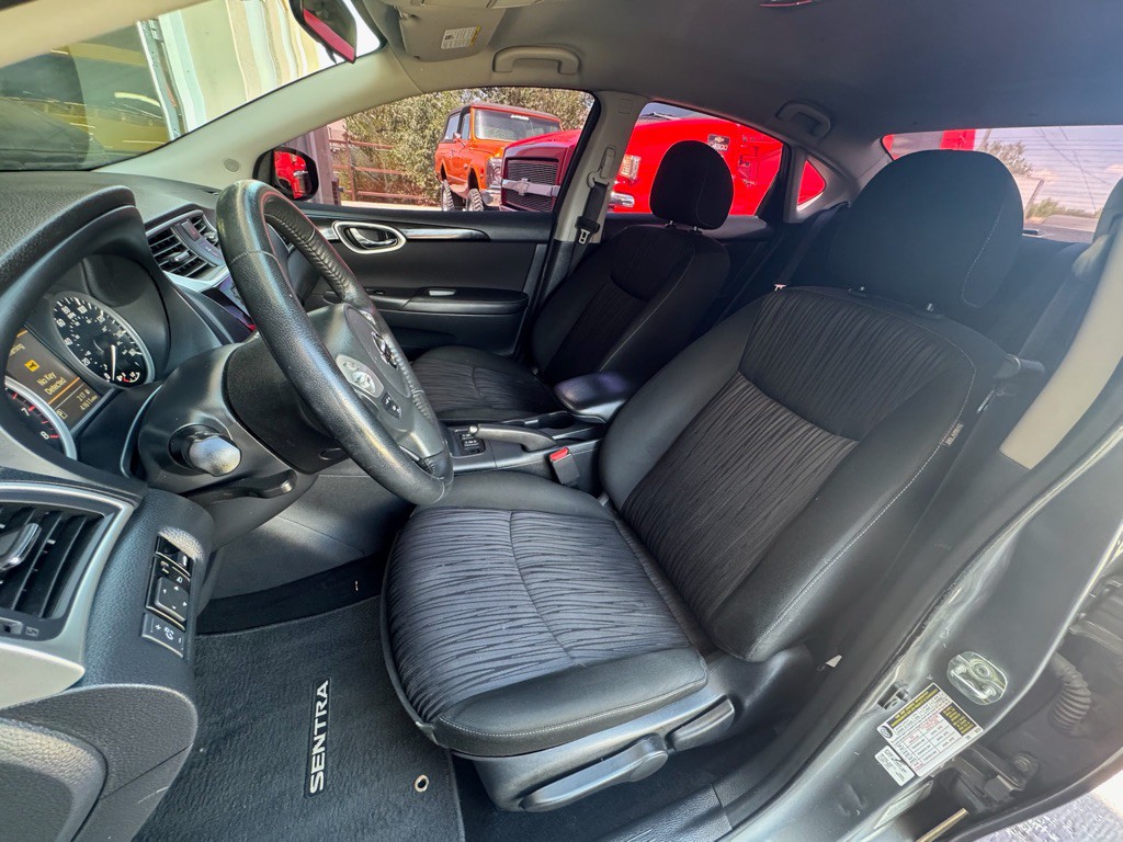 2019 Nissan Sentra Image 10