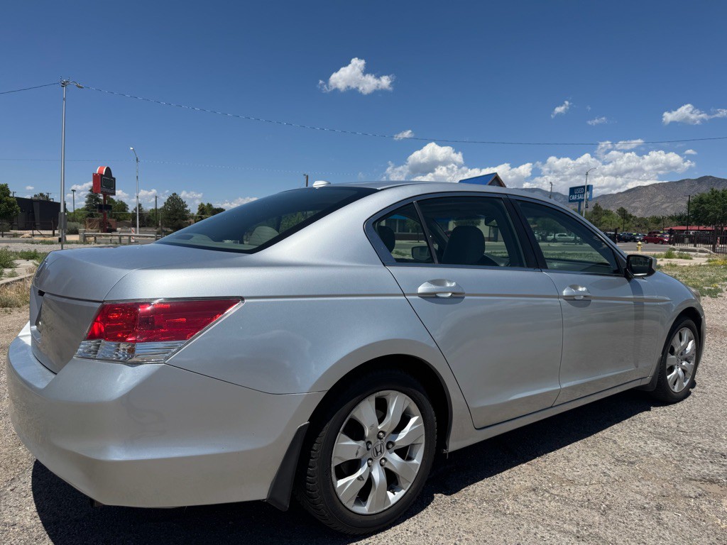 2009 Honda Accord Image 3