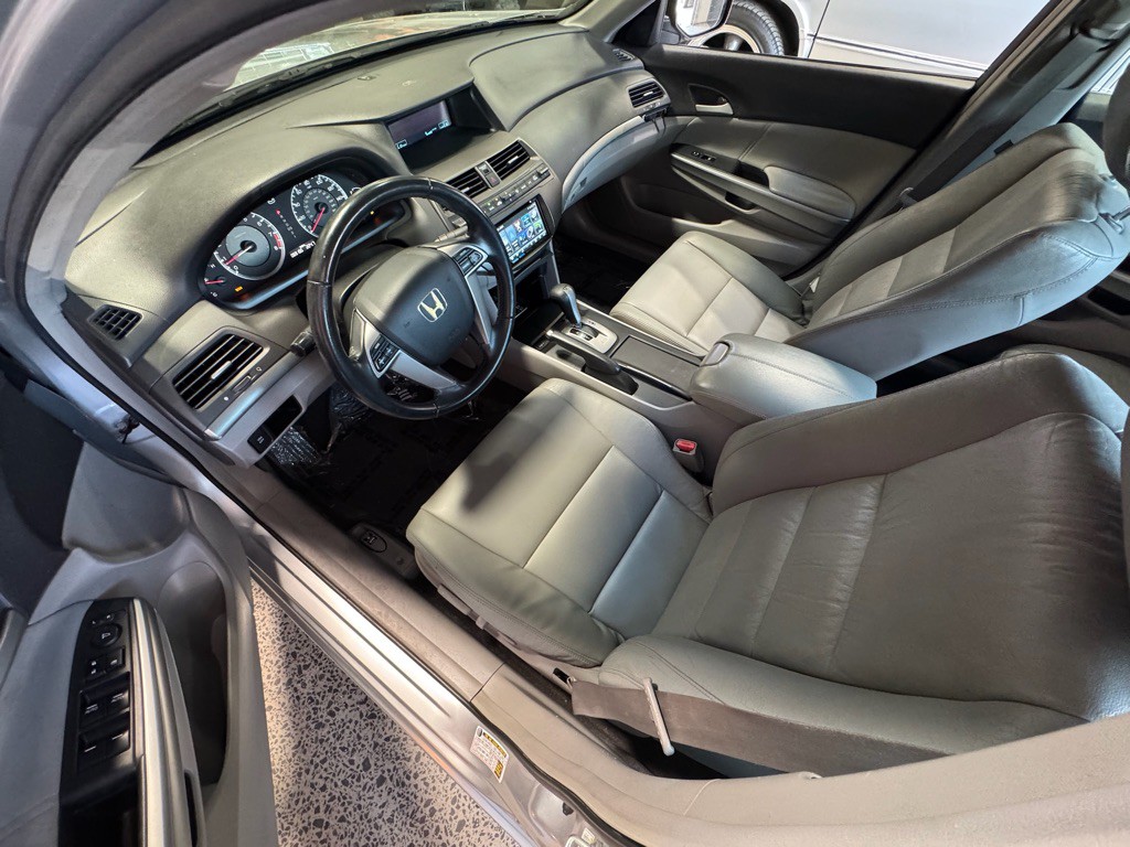2009 Honda Accord Image 9