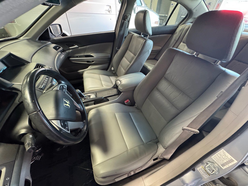 2009 Honda Accord Image 10