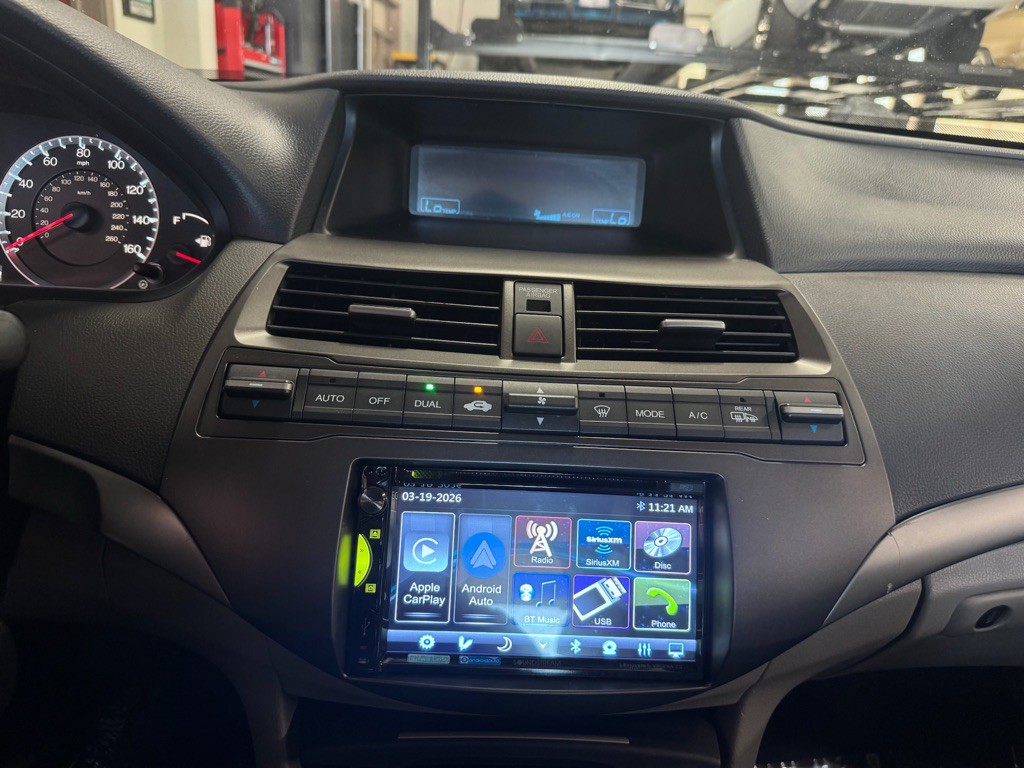 2009 Honda Accord Image 14