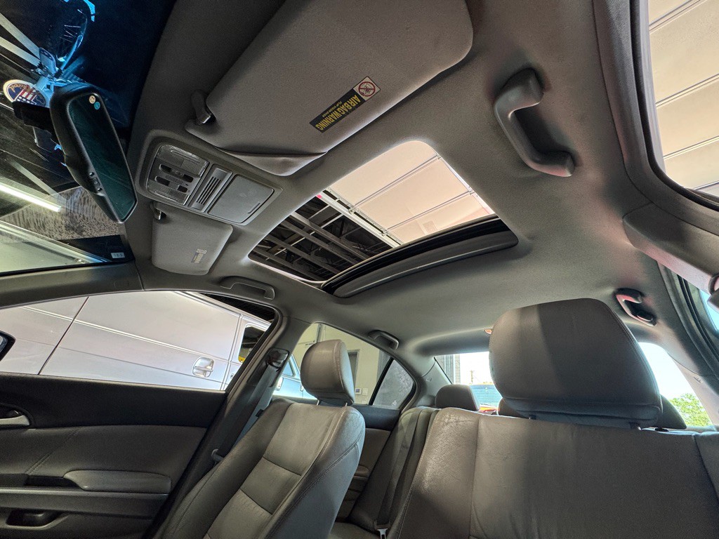 2009 Honda Accord Image 16