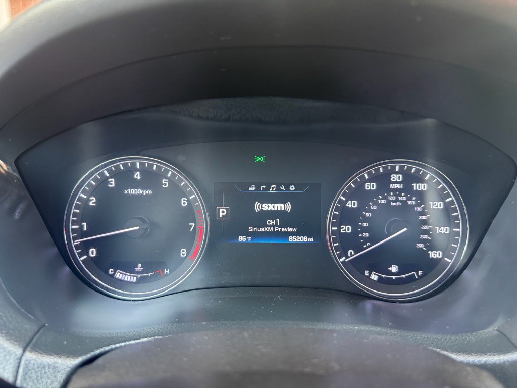 2015 Hyundai Genesis Image 13