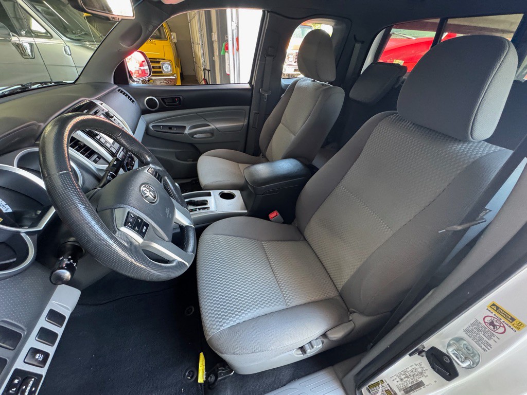 2013 Toyota Tacoma Image 11