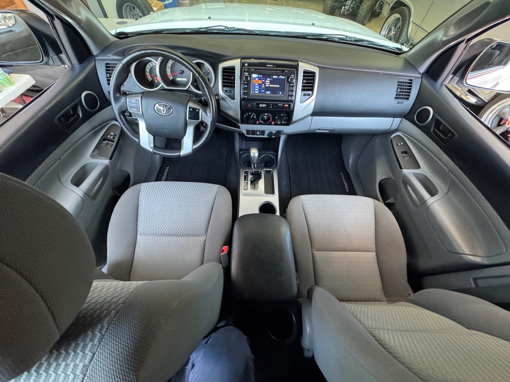 2013 Toyota Tacoma Image 16